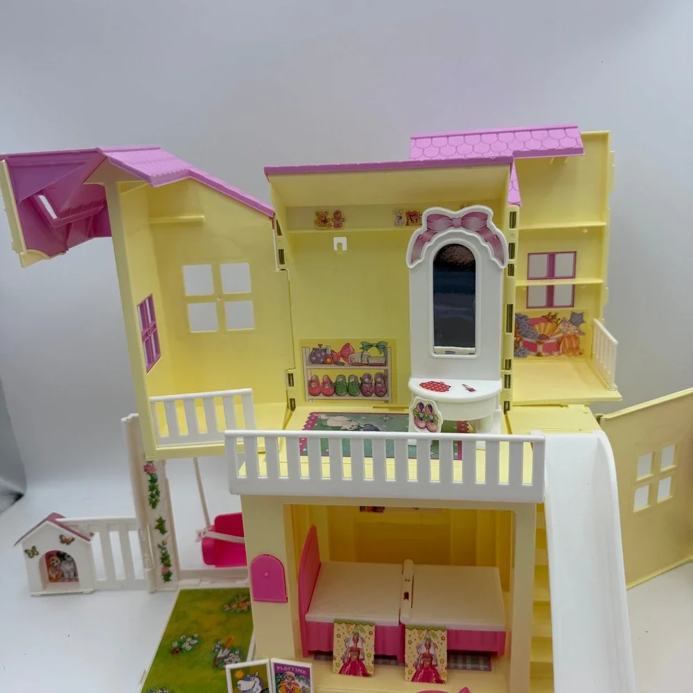 Vintage 1999 Mattel Kelly Pop-Up Playhouse Barbie Dollhouse Accessories 22037